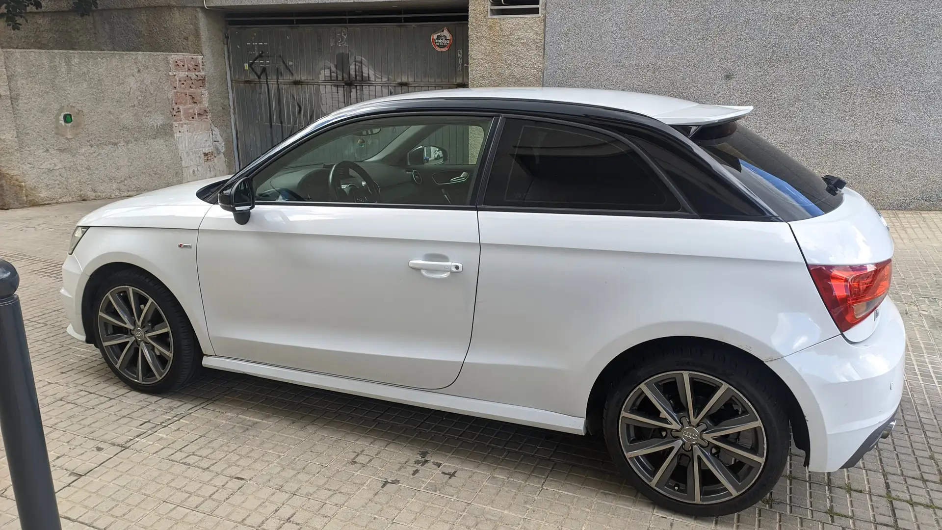 Audi A1 A1 1.4TDI ultra Adrenalin2 S tronic Adrenalin2 Blanco - 2