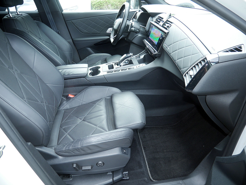 DS Automobiles DS 7 Crossback Be Chic PureTech 225 LED PANO — photo 8