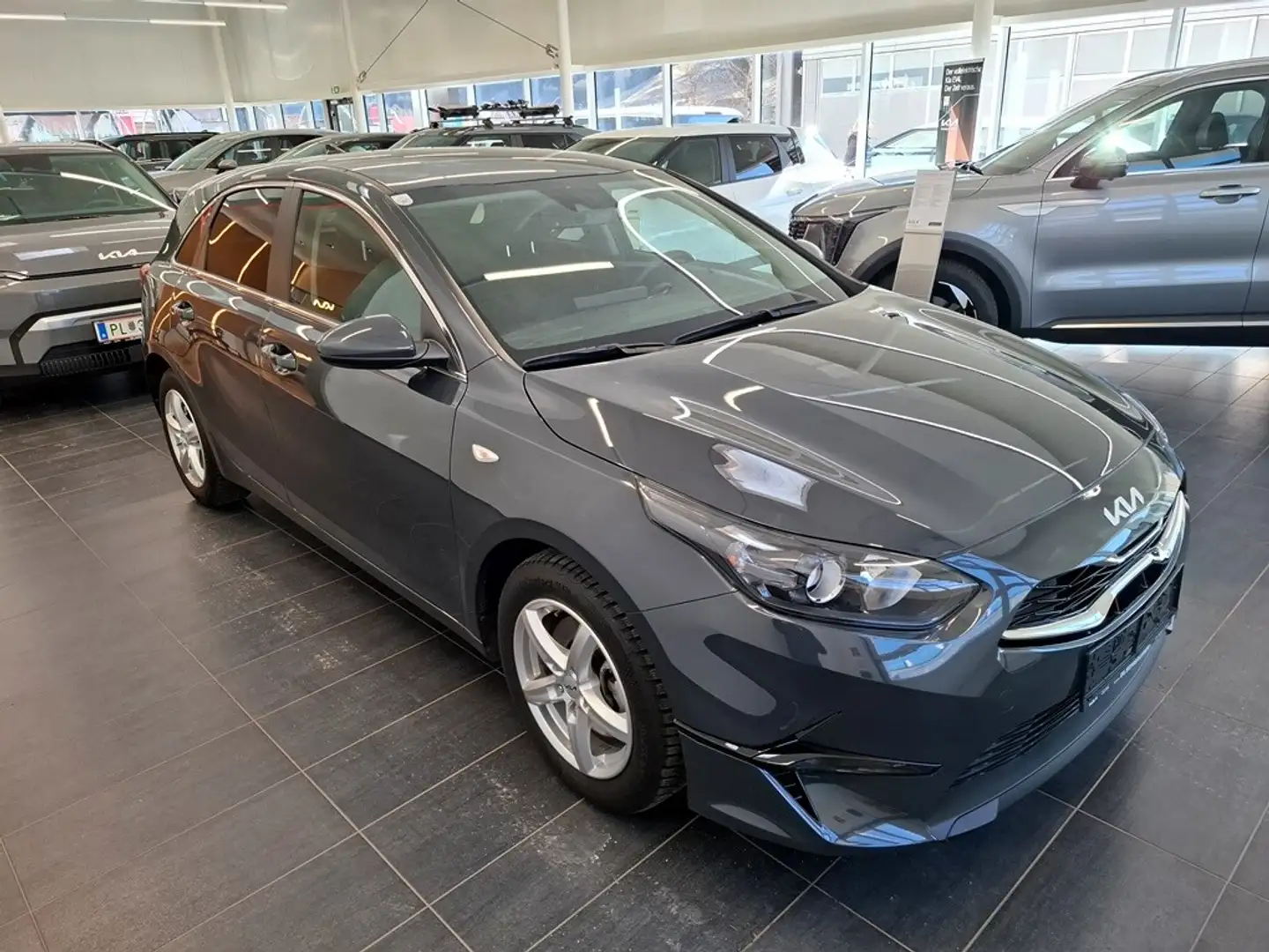 Kia Ceed / cee'd ceed 1,0 T-GDI GPF Silber Grau - 2