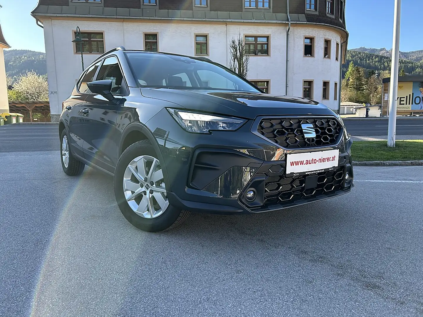SEAT Arona 1,0 TSI Reference Edition Blau - 2