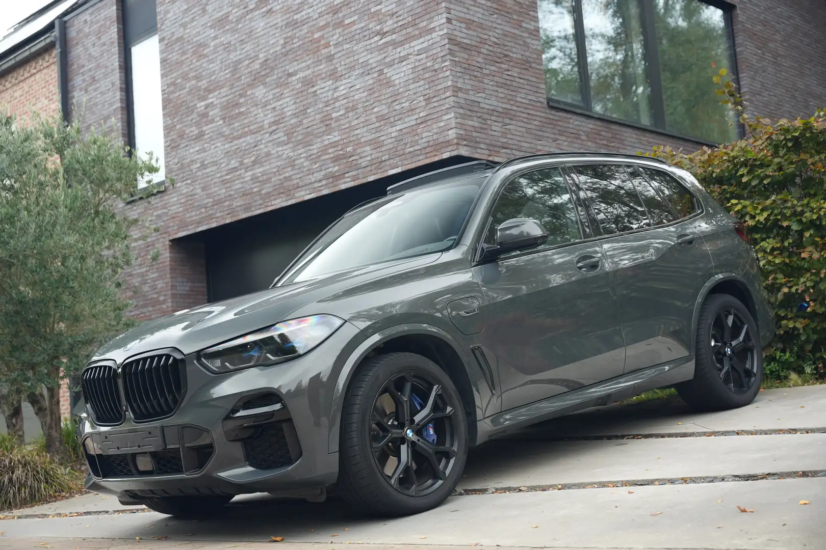 BMW X5 xDrive45e M-Sport Full Laser/Pano/Leder/Trekhaak Gris - 1