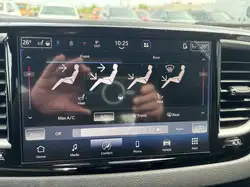 Chrysler Grand Caravan 2027 — фото 26