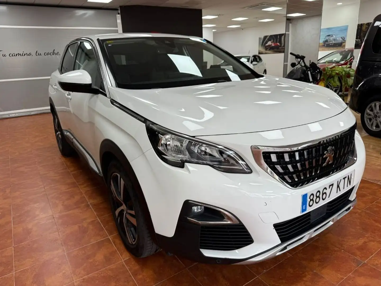 Peugeot 3008 1.5 BlueHDi 96kW 130CV SS Allure Weiß - 2