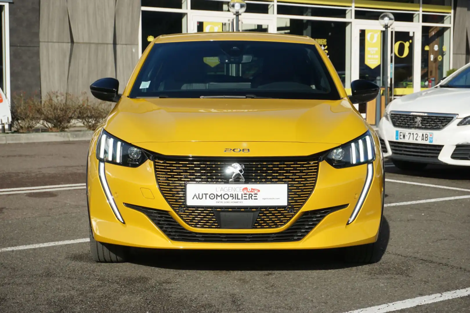 Peugeot e-208 Electrique e-208 136ch GT Gelb - 2