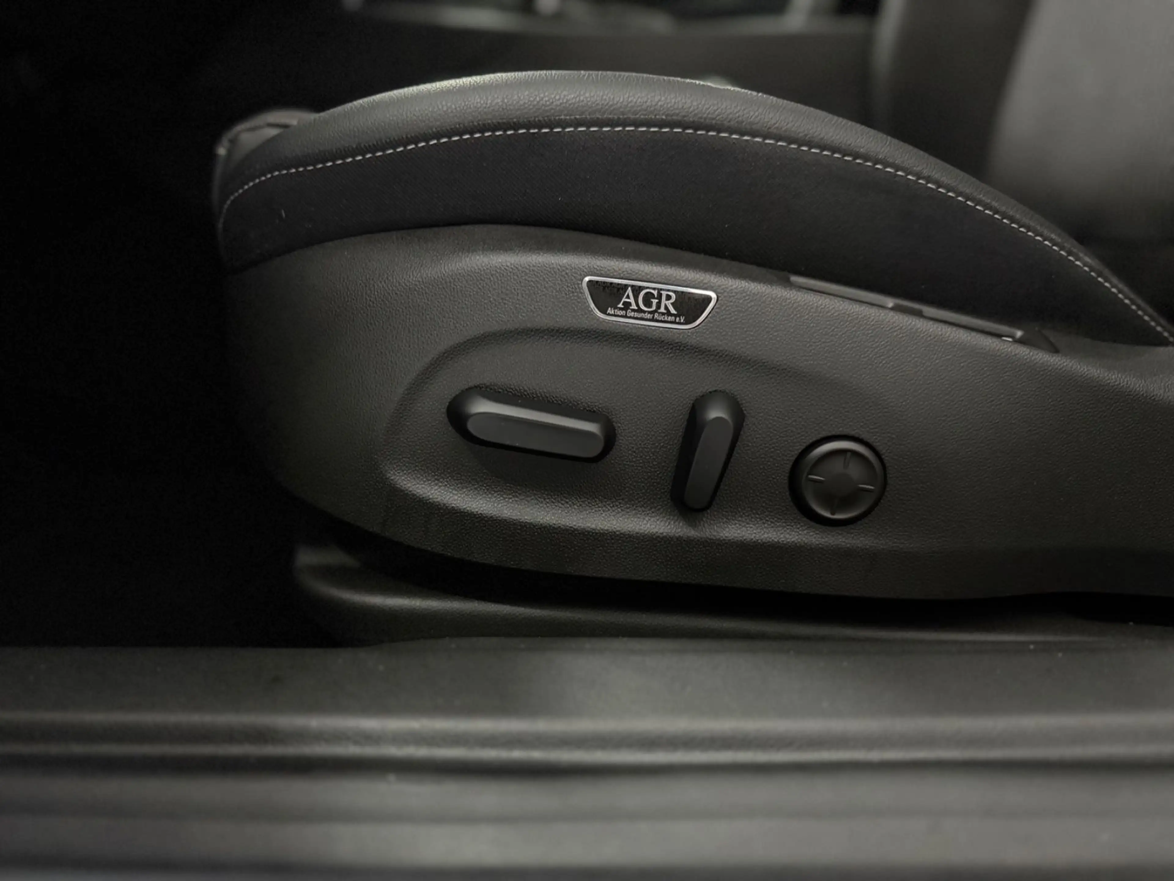 Opel Insignia B Sports Tourer Business*AHK*KAMERA* — photo 5