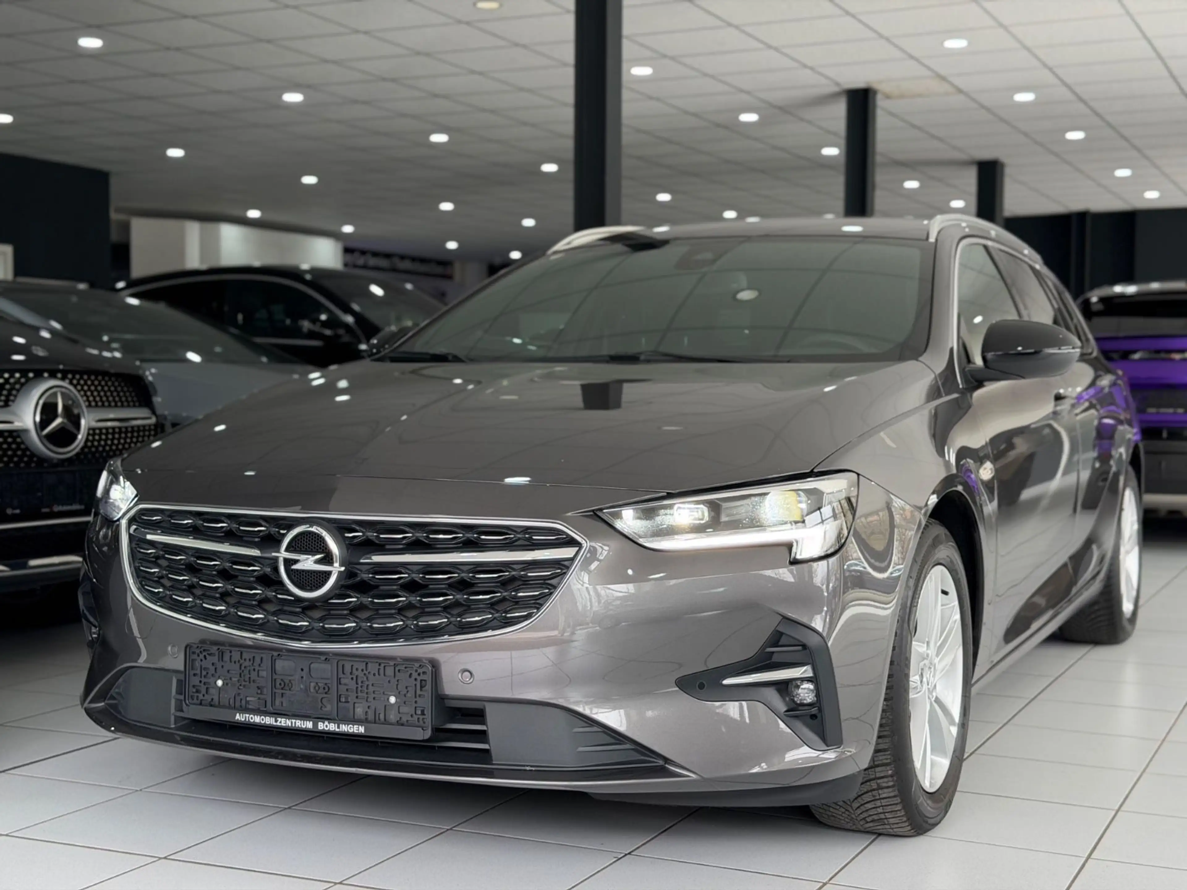 Opel Insignia B Sports Tourer Business*AHK*KAMERA*