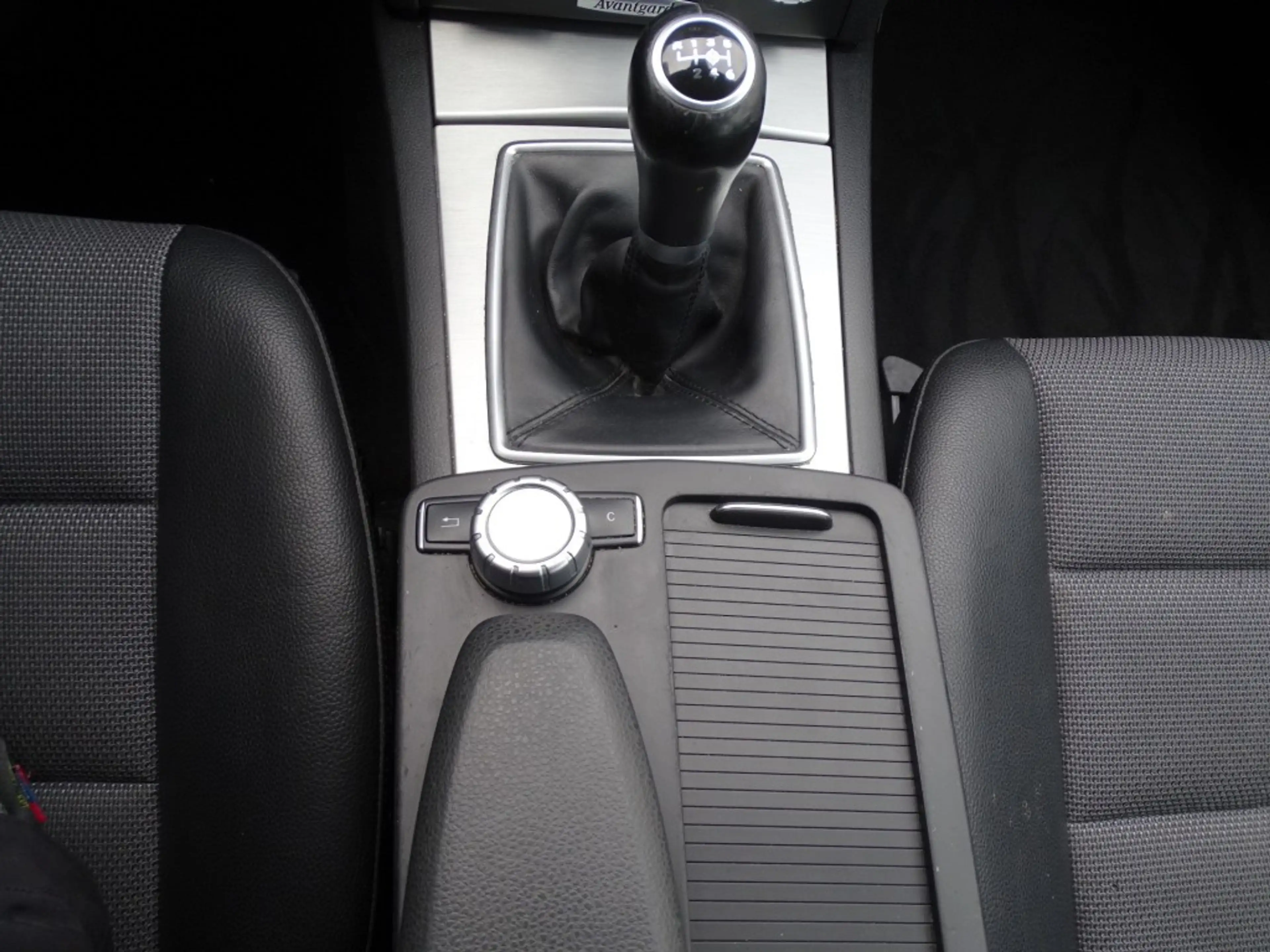 Mercedes-Benz C 180 180 AMB. AVANTGARDE-Navi-Blth-Cruise-Hlf Leer-Led — photo 12