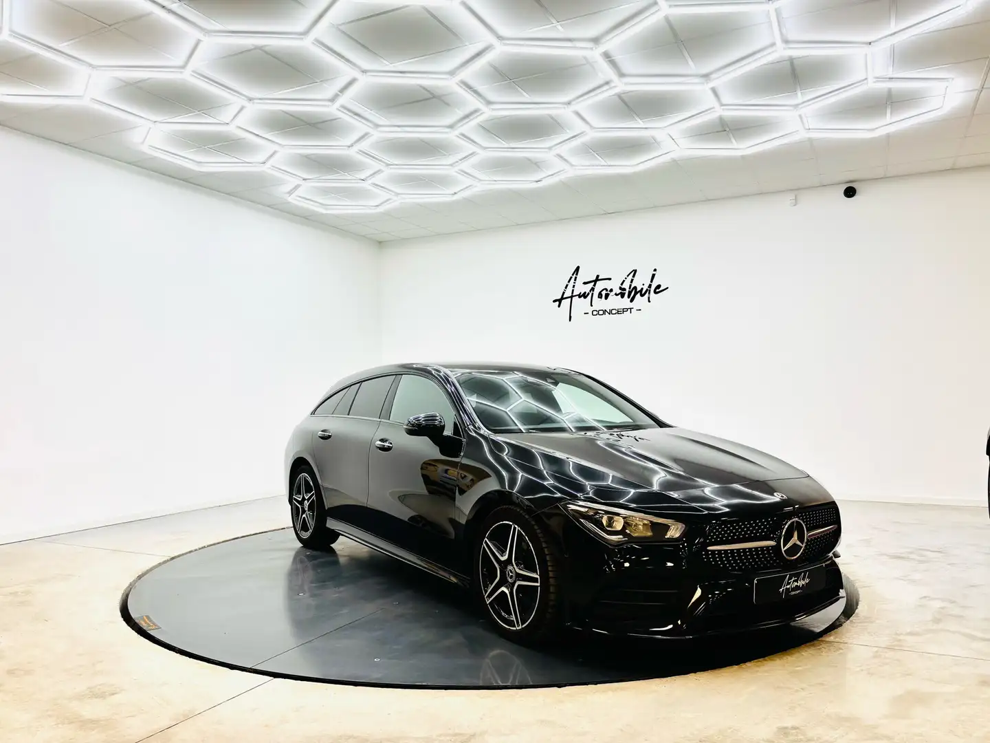 Mercedes-Benz CLA 180 VENDU!!! SOLD!!!! Schwarz - 2