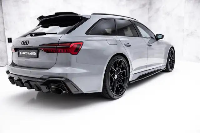 Audi RS6 view 2
