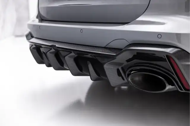 Audi RS6 view 12