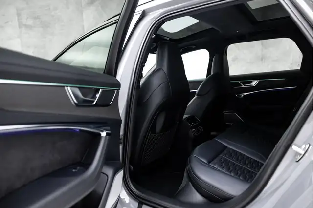 Audi RS6 view 15
