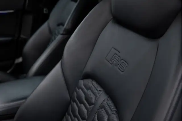 Audi RS6 view 28