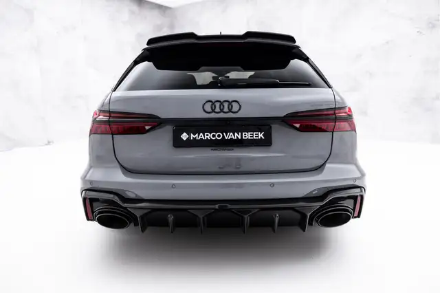 Audi RS6 view 11