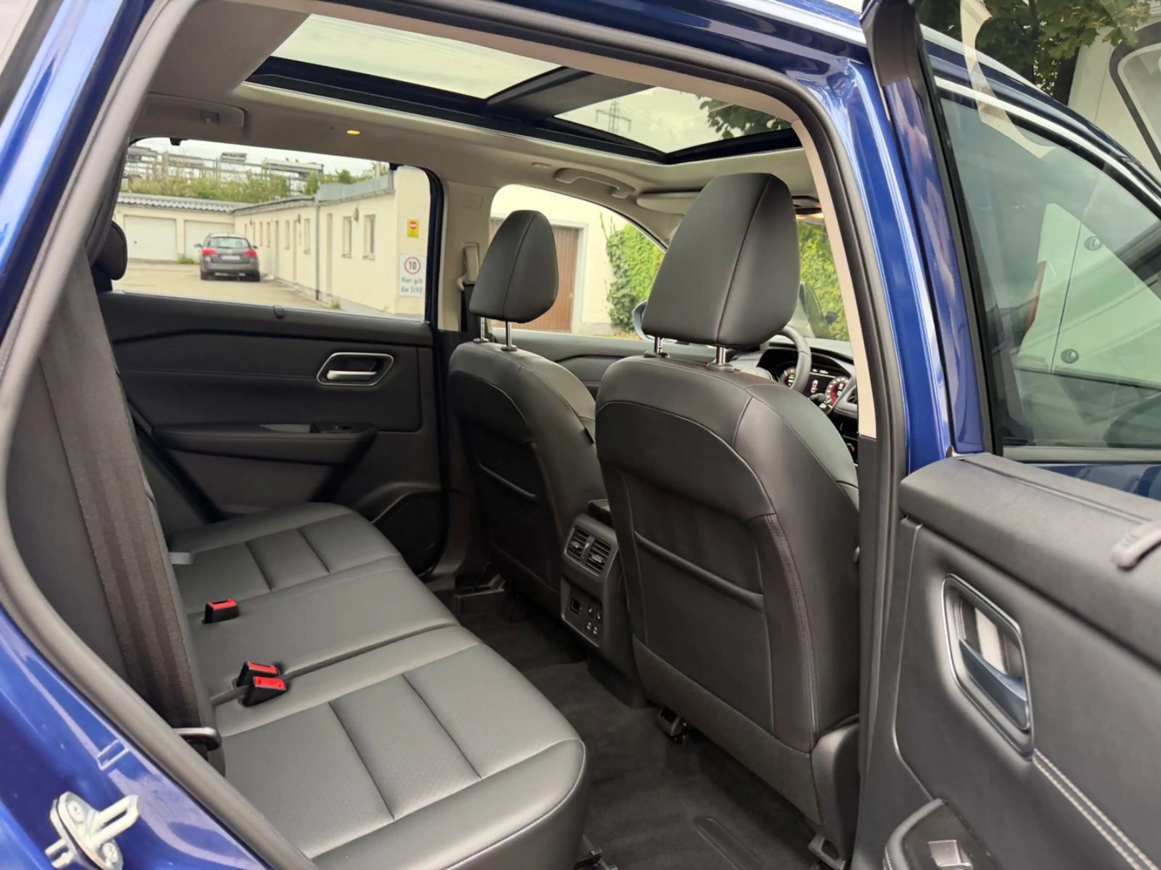 Nissan X-Trail Tekna 1.5 VC-T e-4ORCE/HUP/Pano/Kam./20" — photo 13