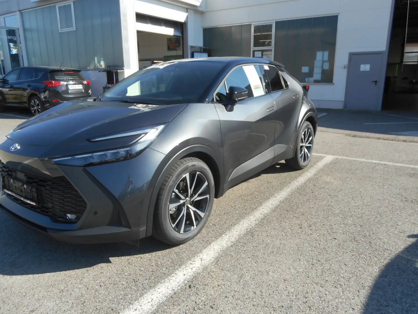 Toyota C-HR 1.8 Hybrid Team Deutschland Technik Paket SOFORT Gris - 1
