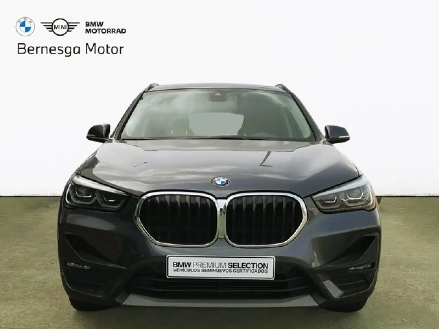 BMW X1 sDrive 18dA Gris - 2