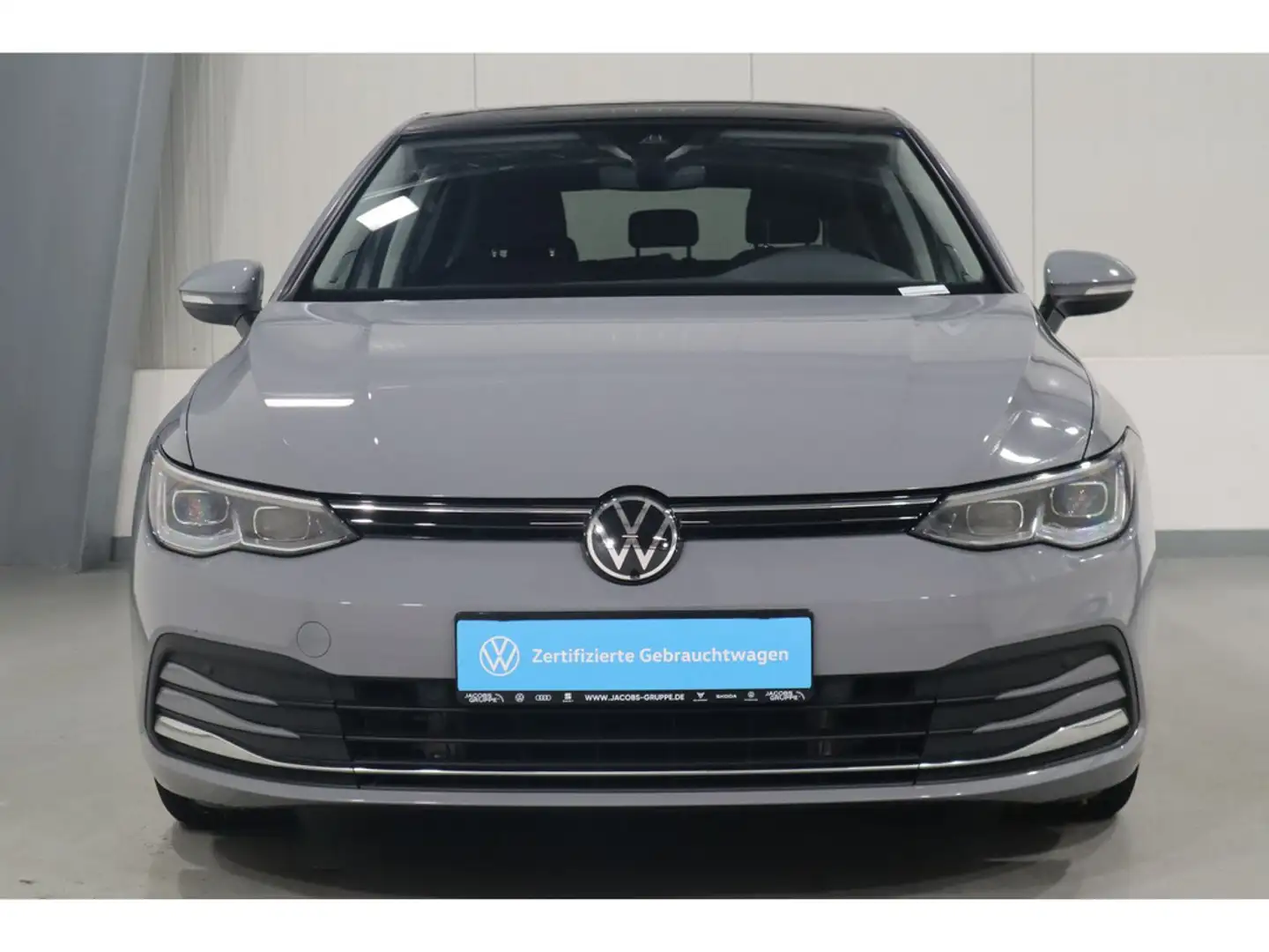 Volkswagen Golf VIII 1.5 eTSI DSG Life Navi*Pano*CAM*IQ*H&K*SHZ Grau - 2