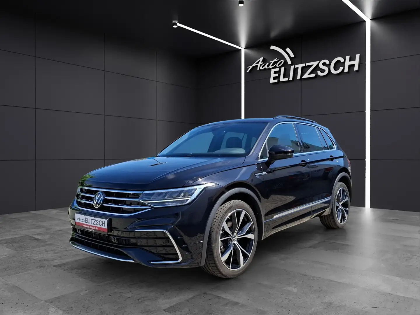 Volkswagen Tiguan TDI R-Line DSG STH AHK LED AID ACC RFK 20" Schwarz - 2