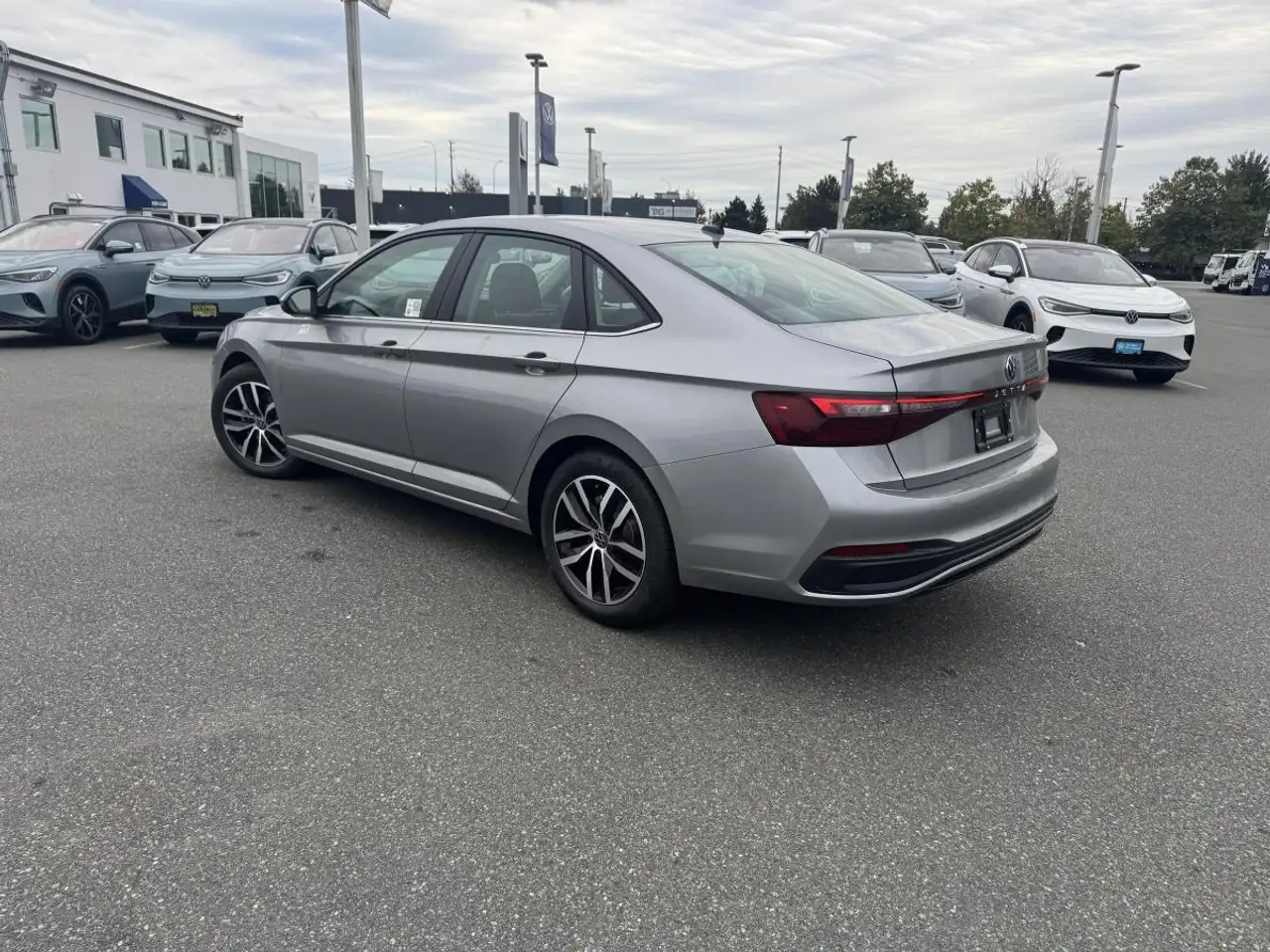 Volkswagen Jetta снимка Volkswagen Jetta