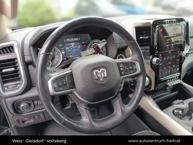 Dodge RAM 1500 Quad Cab Laramie Ansicht 17