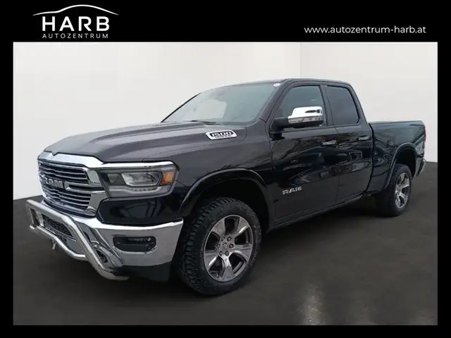 Dodge RAM 1500 Quad Cab Laramie Ansicht 1