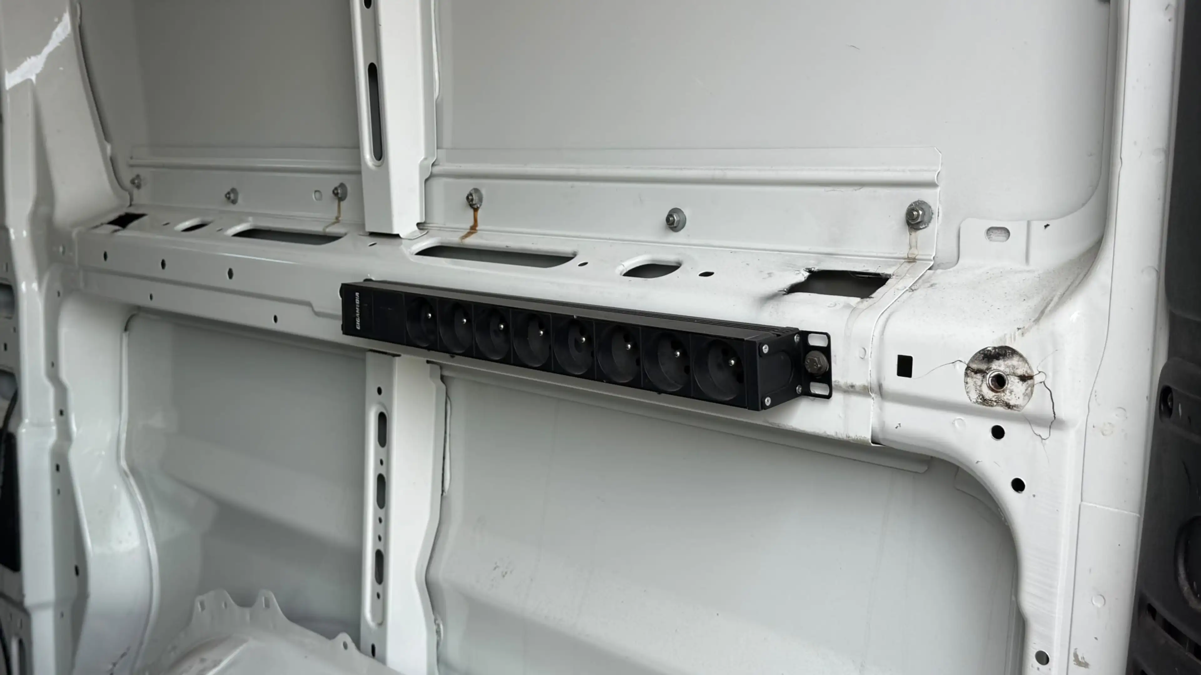 Peugeot Boxer 2.2 DIESEL - AIRCO - UTILITAIRE - CONTRÔLE TECHNIQUE OK — photo 8