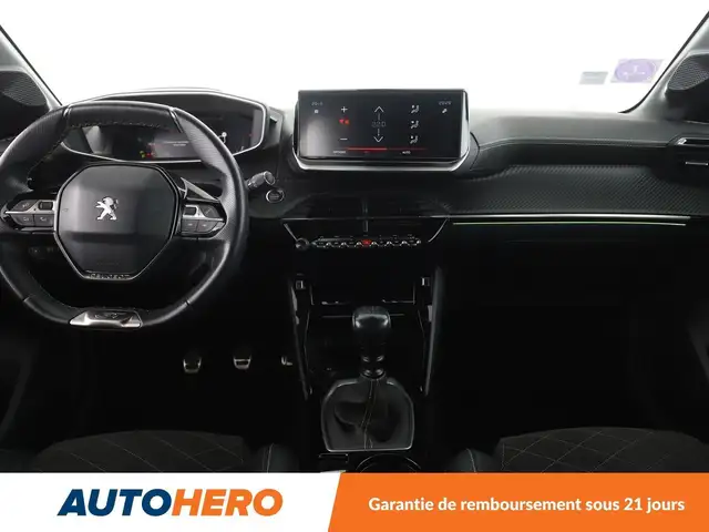 Peugeot 208 view 12