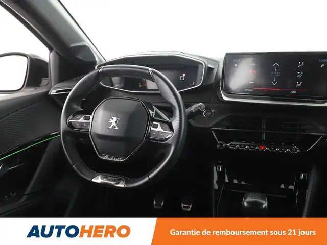 Peugeot 208 view 13