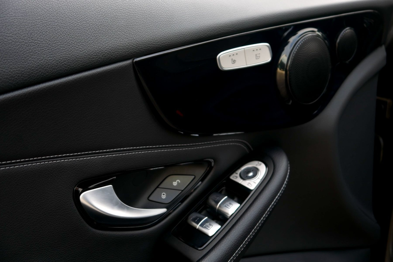 Mercedes-Benz C 200 Cabrio 4Matic Aut. *Totwinkel-Assistent & Soundsy — photo 13