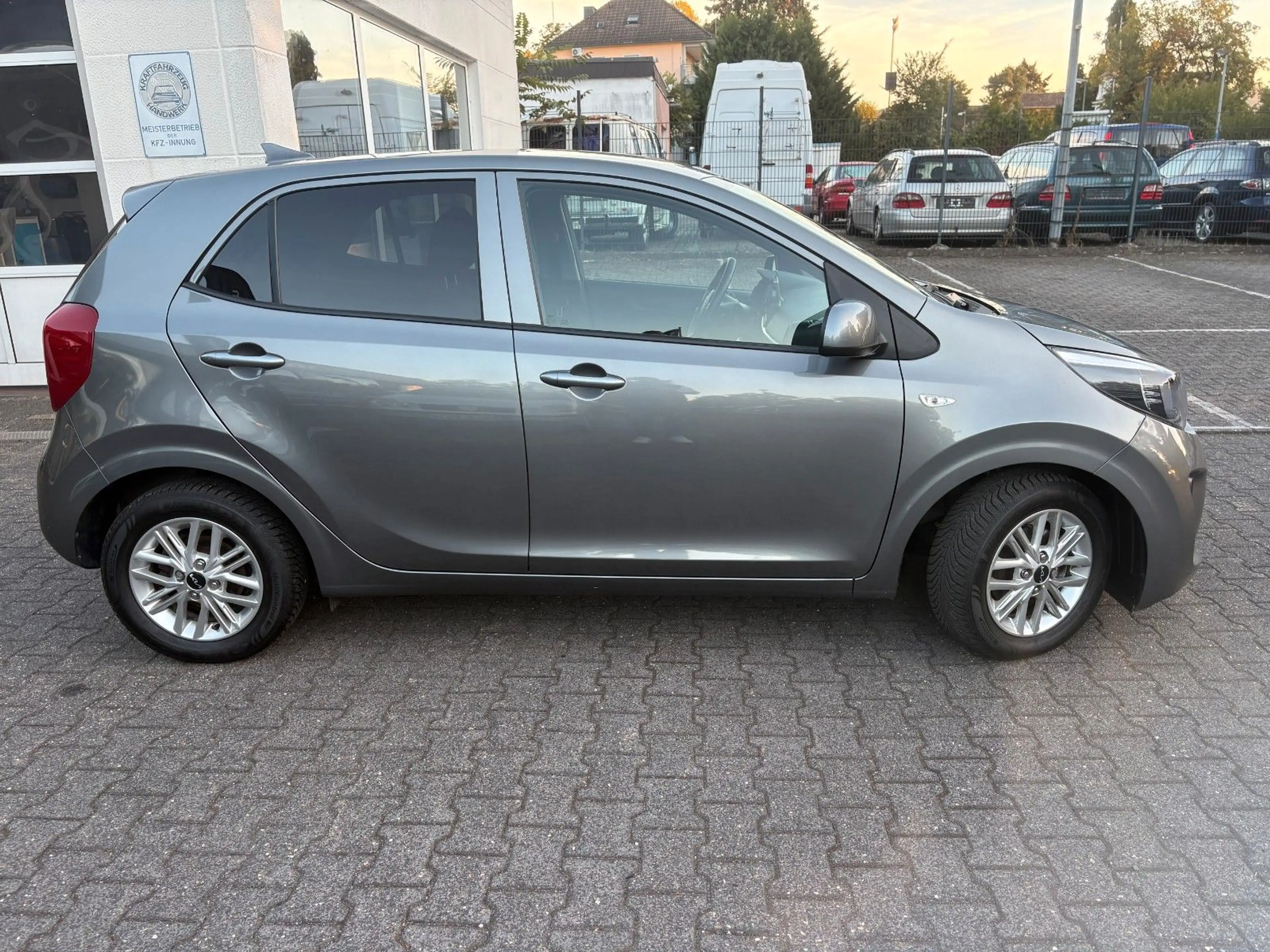 Kia Picanto Vision, Klima, Kamera, AppleAndroid CarP — photo 2