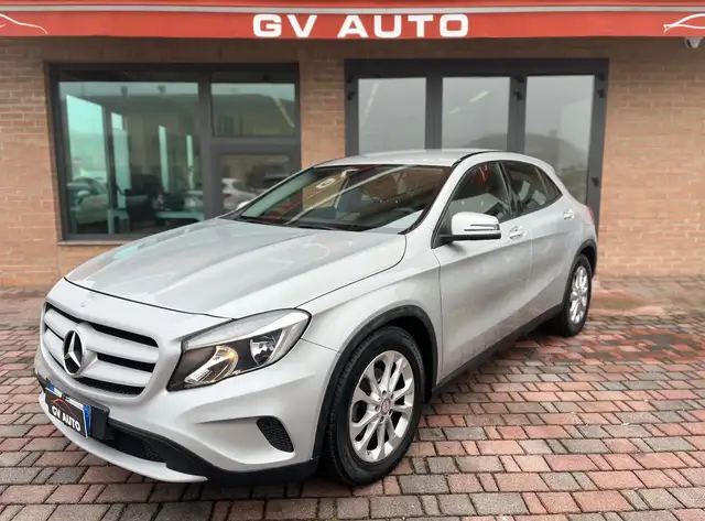 Mercedes-Benz GLA 180 GLA cdi Premium auto