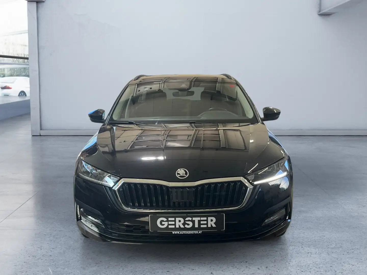 Skoda Octavia Combi Ambition AUT Schwarz - 2
