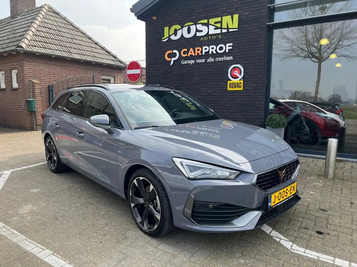 CUPRA Leon 1.5 TSI E-HYBRID BNS Grijs - 1