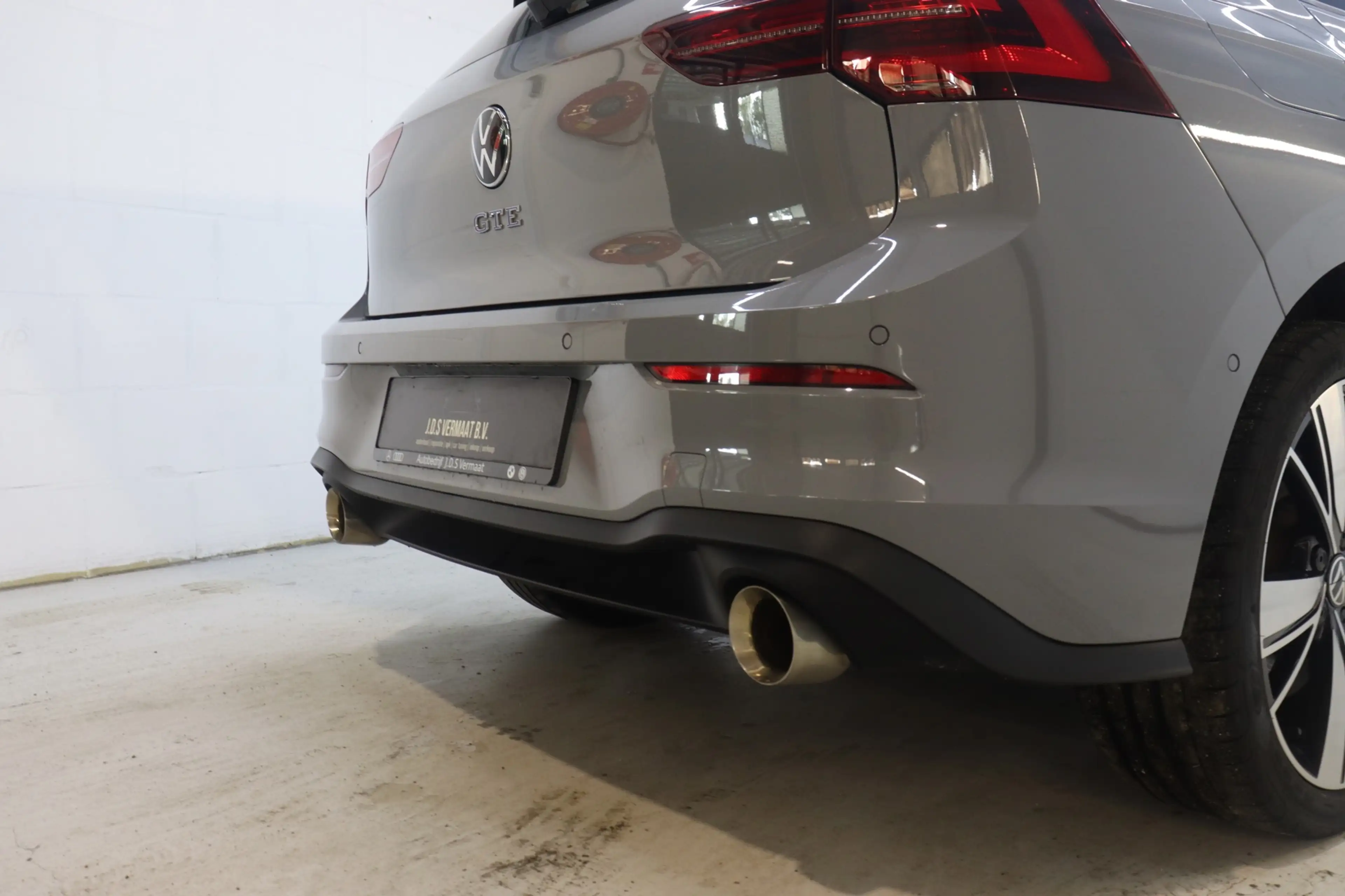 Volkswagen Golf GTE 1.4 eHybrid Pano HUD IQ Camera — photo 8