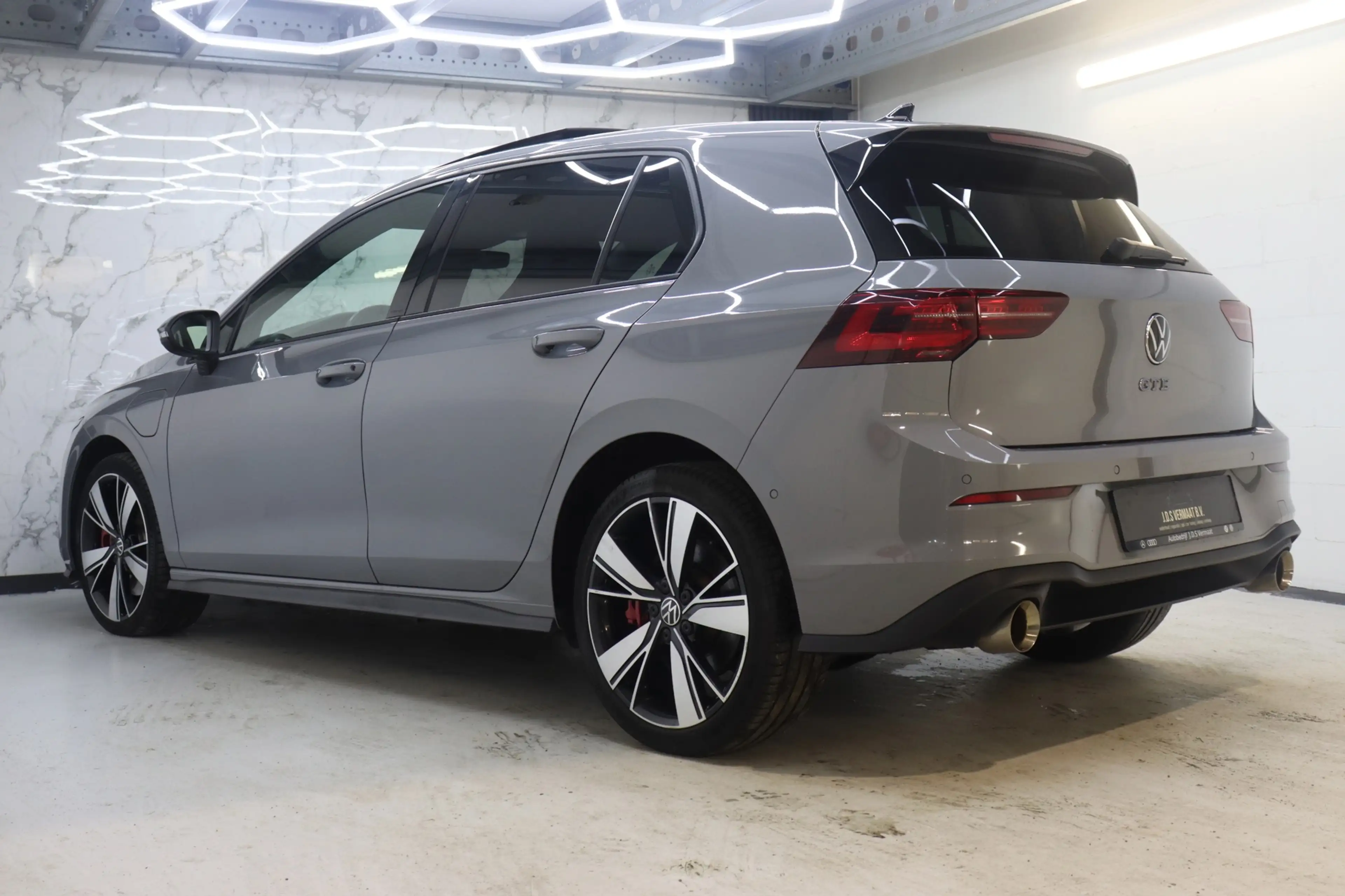 Volkswagen Golf GTE 1.4 eHybrid Pano HUD IQ Camera — photo 13
