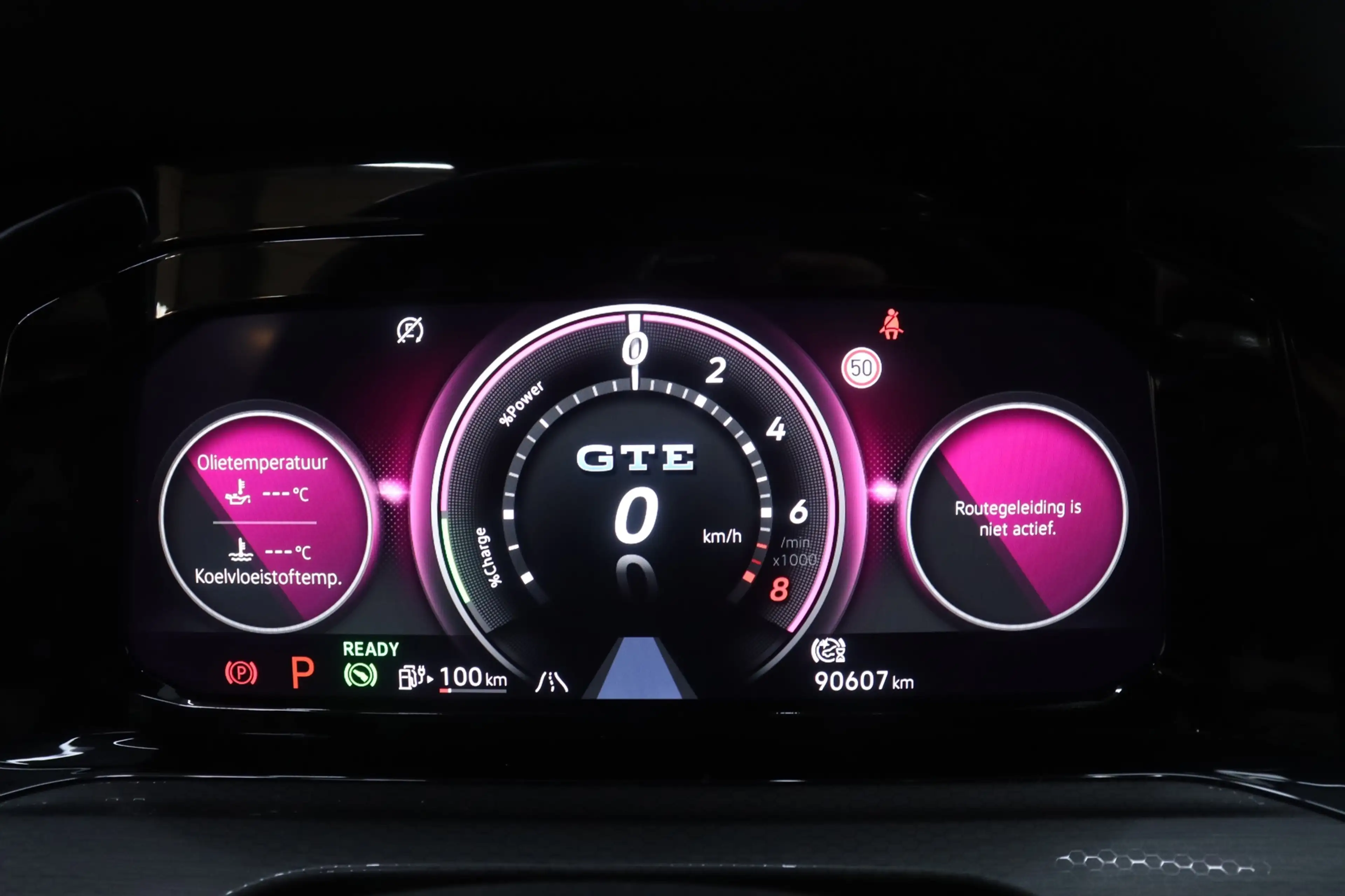 Volkswagen Golf GTE 1.4 eHybrid Pano HUD IQ Camera — photo 21