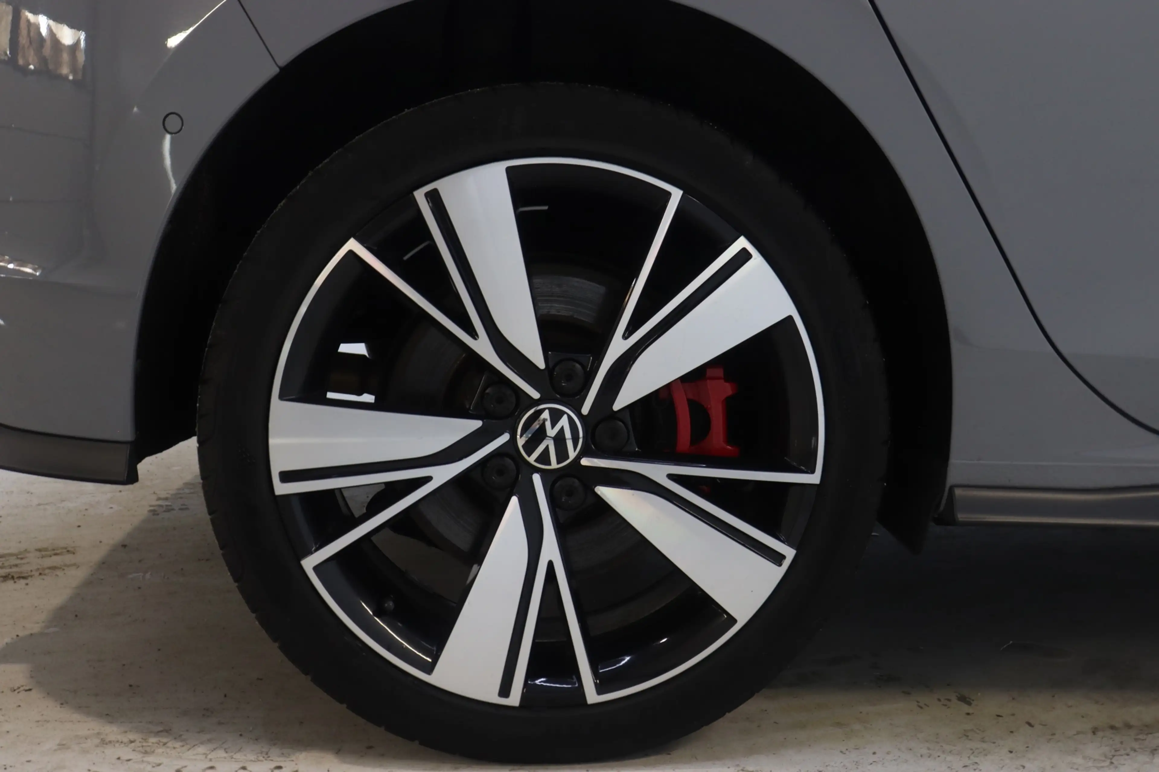 Volkswagen Golf GTE 1.4 eHybrid Pano HUD IQ Camera — photo 9