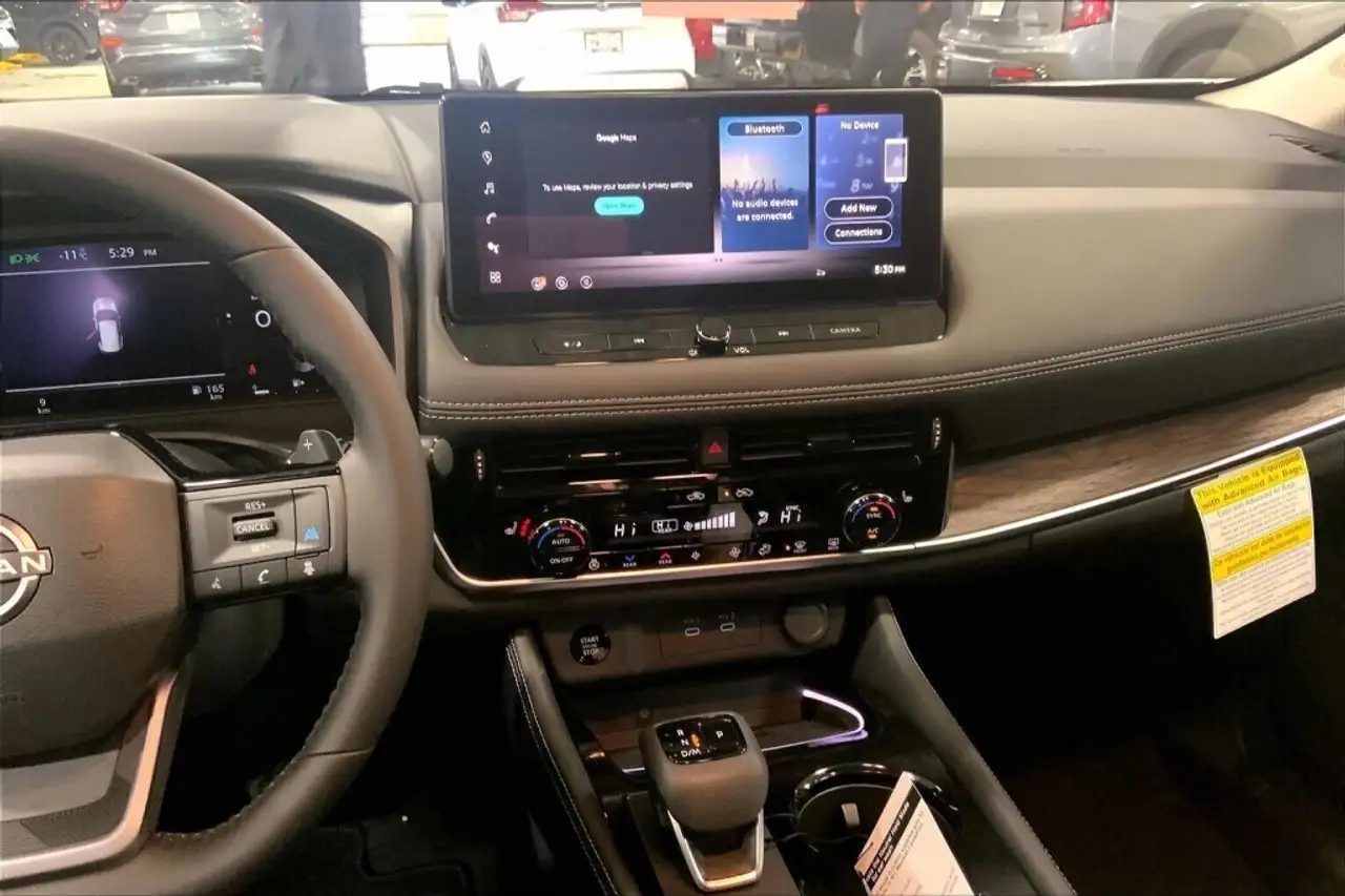 Nissan Rogue снимка Nissan Rogue