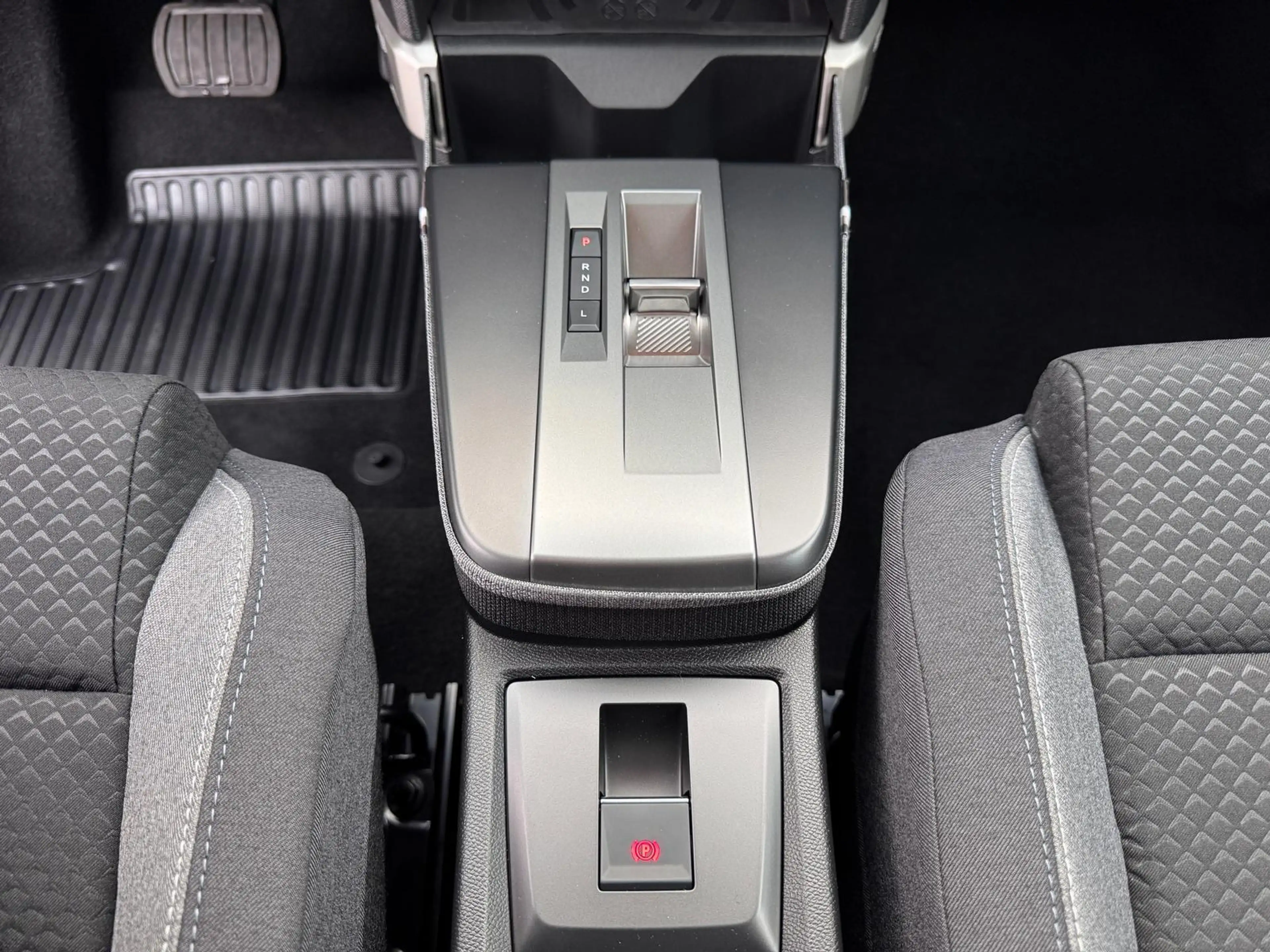 Opel Frontera Ultimate Automatik Winterpaket 107 kW (145 PS),... — photo 14