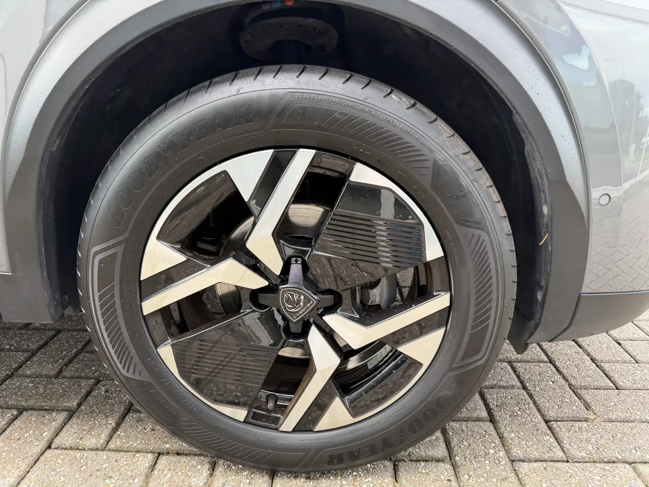 Peugeot 2008 1.2 PureTech Allure Pack Metallic Camera, миниатюра 4