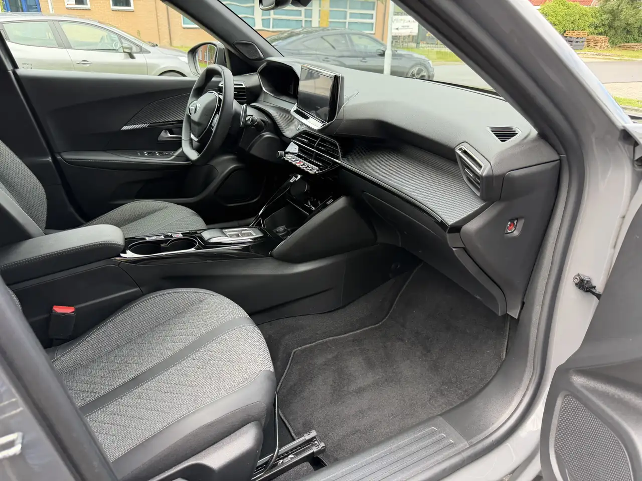 Peugeot 2008 1.2 PureTech Allure Pack Metallic Camera, миниатюра 12