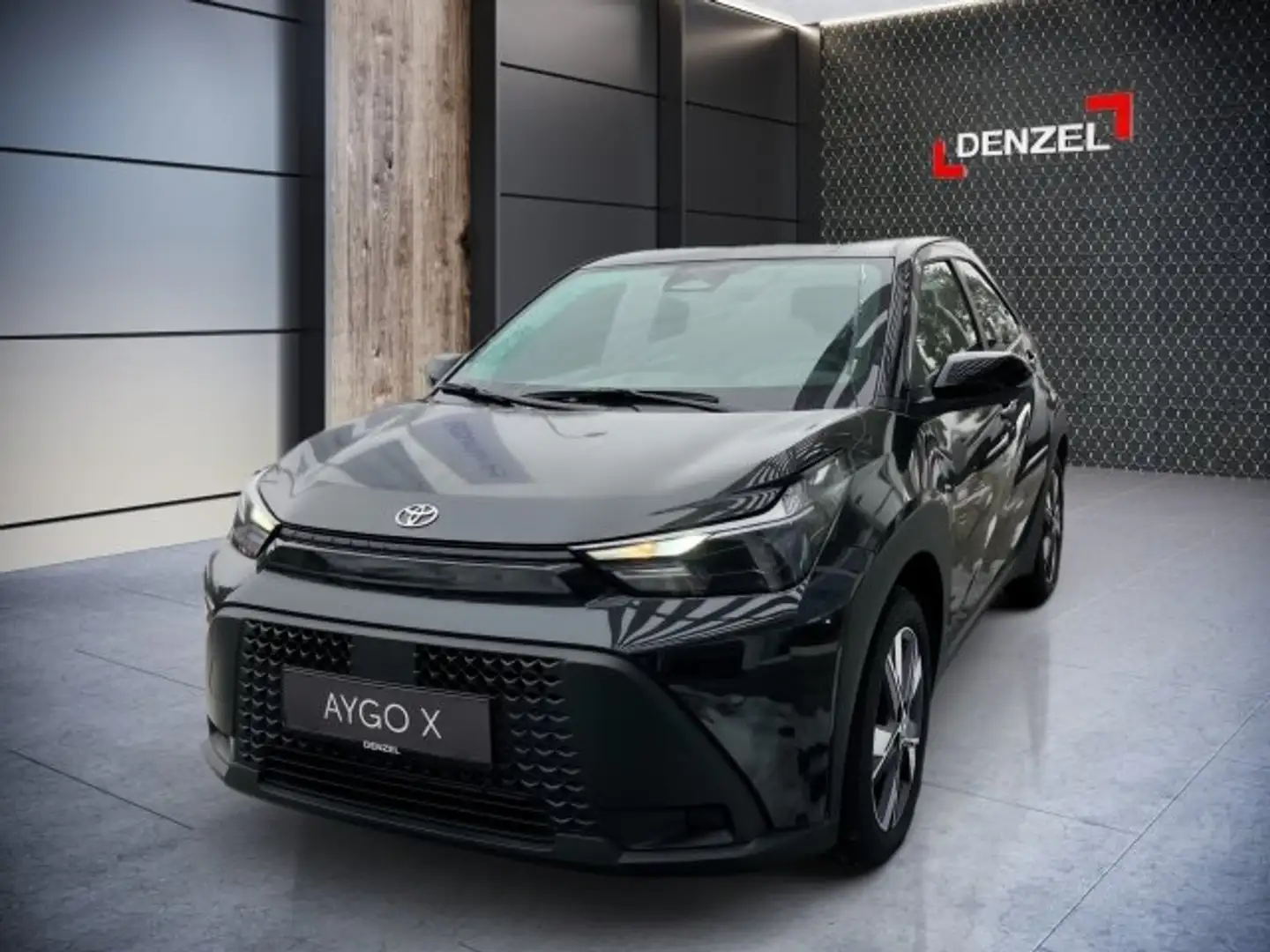Toyota Aygo X 1,5 l Active CVT Schwarz - 2