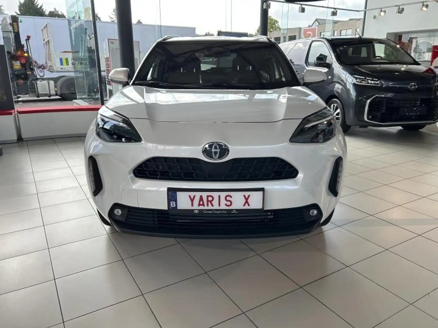 Toyota Yaris Cross Executive Wit - 2