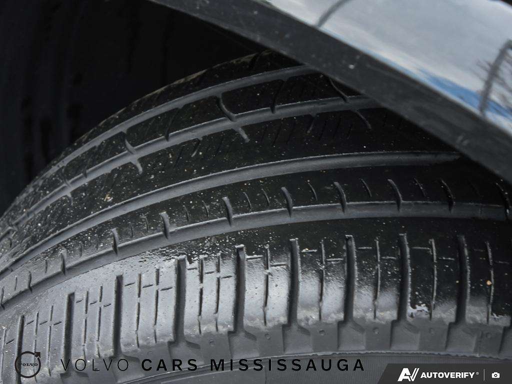 2023 Volvo XC90 thumb 7