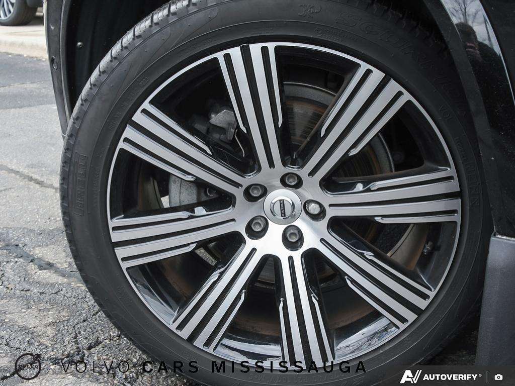 2023 Volvo XC90 thumb 6
