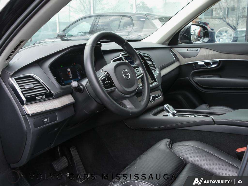 2023 Volvo XC90 thumb 13