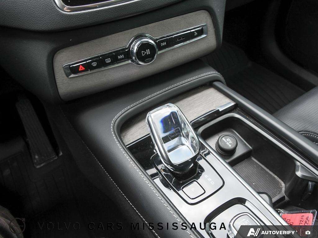 2023 Volvo XC90 thumb 19