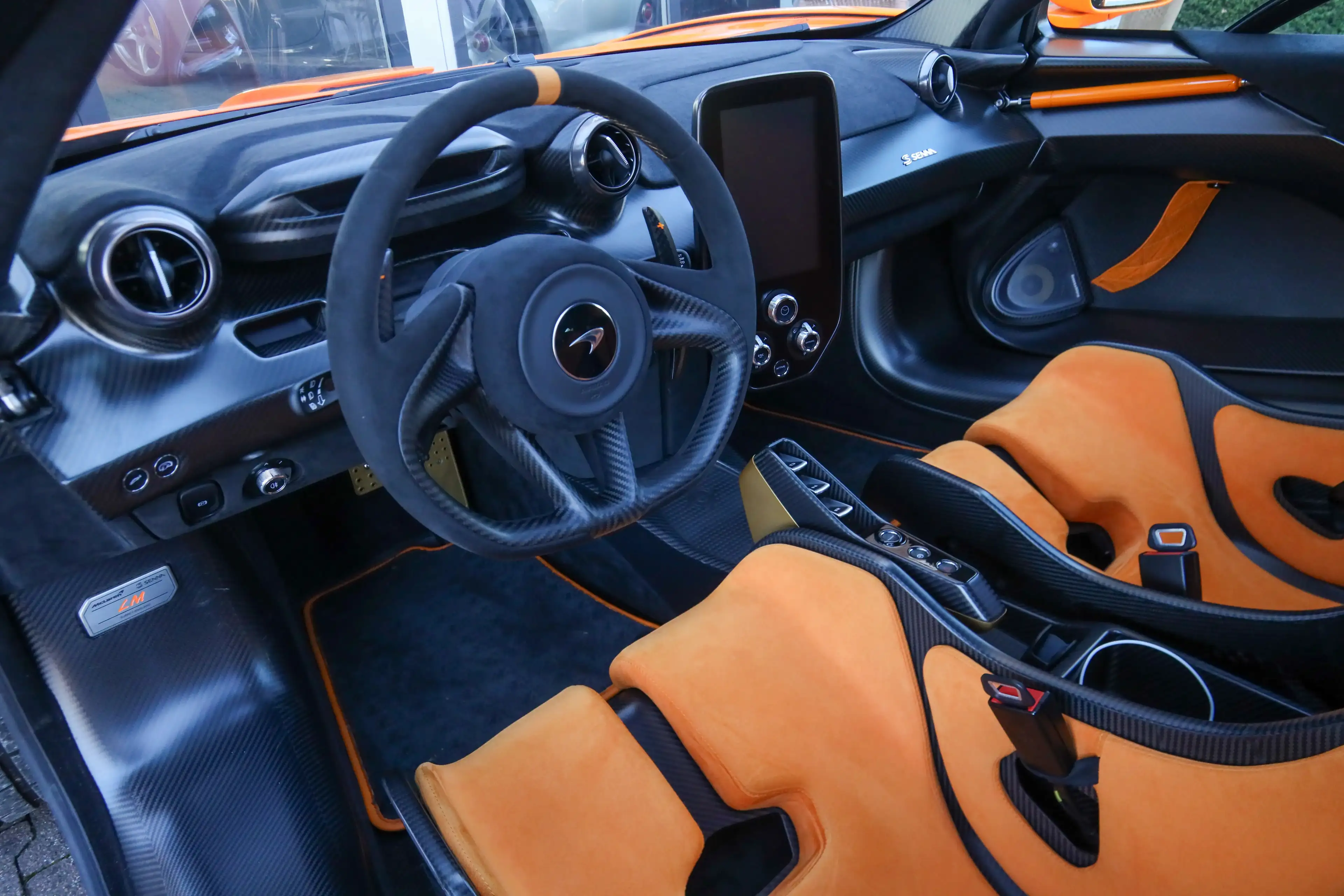 McLaren Senna LM "Papaya Orange with 727 kms" The tribute to a l — photo 8