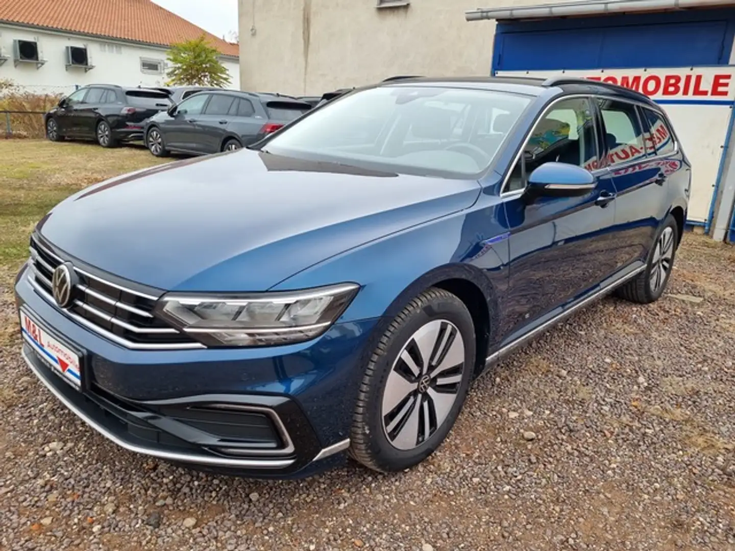 Volkswagen Passat Variant GTE Benzin /Hybrid Automatik Navi Blau - 2