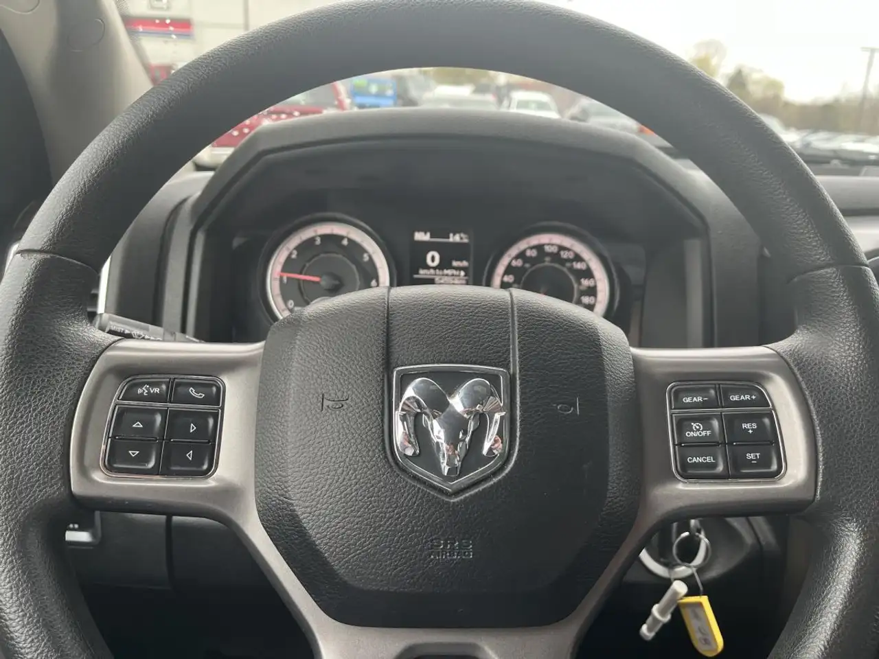 RAM 1500 снимка RAM 1500